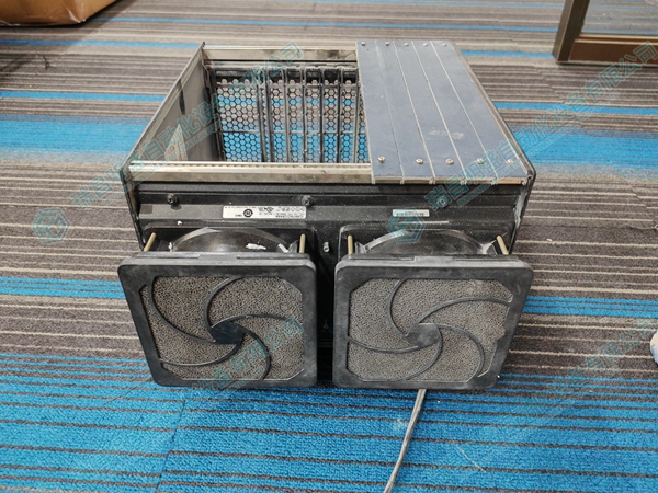 GE  IC698CHS009  控制器模塊