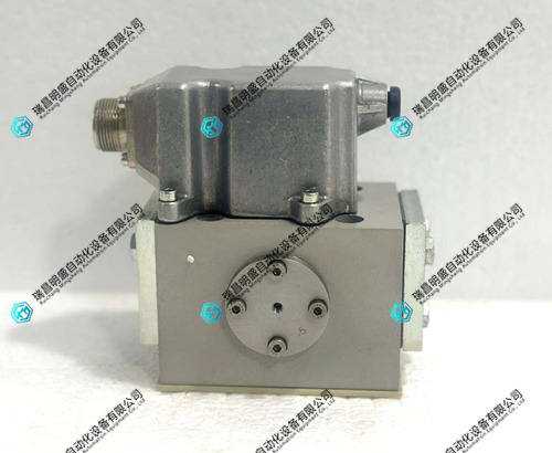 Moog G631伺服閥(圖1) moog_g631-3004b_hydraulic_servo_valve_h40jofm4vbr_-_new_2.jpg