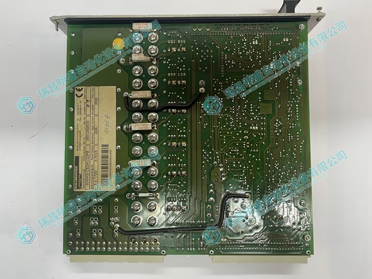 KOLLMORGEN 60WKS-CE240 22PB 伺服驅(qū)動器 (圖1) 51f86855ed35873a22e848e21f422270_3-24040915064K38.jpg